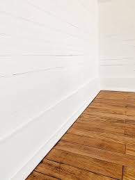 fill gaps between floor and wall trim