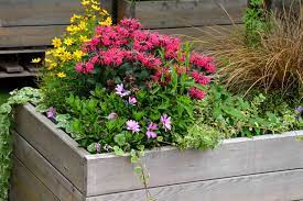 16 raised flower bed ideas that will