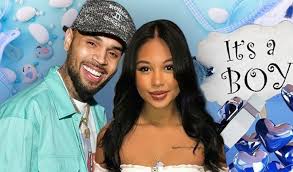 Chris brown and rihanna's relationship blossomed into a real love story in 2007 (after being friends for two years). Chris Brown Welcomes A Son With Ex Girlfriend Ammika Harris