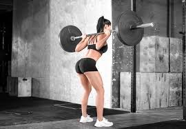 7 reasons why women should lift weights