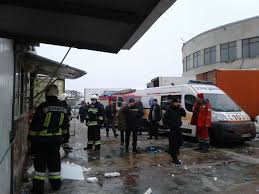 В результате инцидента пострадали 8 человек. V Rovno Na Rynke Progremel Vzryv Est Postradavshie Hvilya