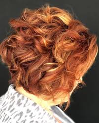 The highlights appear great under the sunlight. 20 Hottest Red Hair With Blonde Highlights For 2020