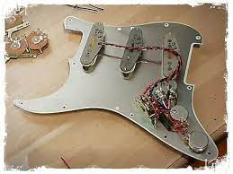The kit is super easy to install and the quality of the components is top notch. Fender Stratocaster Drop In Fully Loaded Pickguard Wiring Kit Loom Harness Ebay