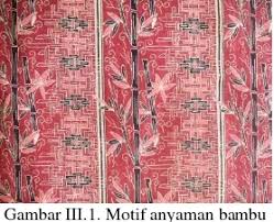 Dengan mengkolaborasikan batik pacitan sebagai dasar motif dan produk anyaman karya usaha kecil menengah (ukm) du anyam asal flores, ntt, . Perancangan Tipografi Anyaman Bambu Dari Batik Cimahi