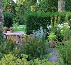 30 Elegant English Garden Designs And Ideas