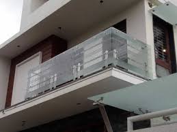 S S Balcony Railing With Glass