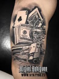 Like other types of tattoos, these tattoos are strongly of the characteristics of poker. Tatuaje Cartas De Poker Miguel Bohigues Vtattoo Mtbtattoo Poker Tattoo Karizmatik Dovmeler Dovme Fikirleri