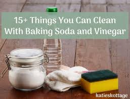 to clean with baking soda and vinegar