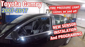 toyota camry tire pressure light comes