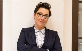 Deadline can reveal that the broadcaster, actress and writer will journey through latin america. Great British Bake Off 2016 Sue Perkins Misses Episode For First Time Due To Family Bereavement