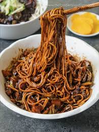 vegan jjajangmyeon noodles in black