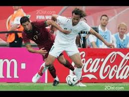 Golünü atan cristiano ronaldo, futbol tarihinde milli takımda en çok gol atan oyuncu olarak rekoru elinde bulunduran i̇ranlı ali daei'yi de yakalamasına 1 gol kaldı. Karimi Vs Ronaldo Hq