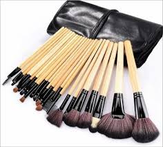 wooden professional makeup brush set
