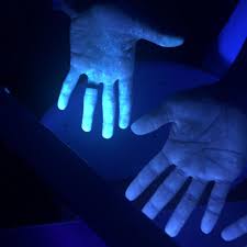 UV Light Exposes Contagion Spread From Improper Personal ...