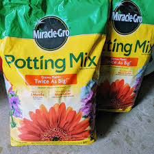 miracle gro potting soil review tips