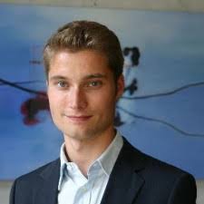 <b>Johannes Reck</b> ist CEO und Mitbegründer von GetYourGuide - Johannes-Reck-225x225