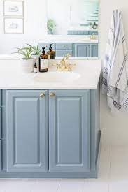 paint theril bathroom cabinets