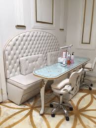manicure table and tufted bench for