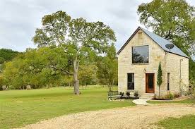 texas hill country tiny homes with land