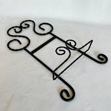 Wrought Iron Wall Mount Plate Display