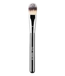 sigma beauty f60 foundation brush