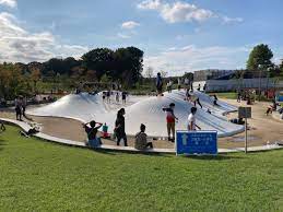イイナパーク川口】ふわふわドームが楽しく居心地の良い埼玉の中型公園 | タケログ