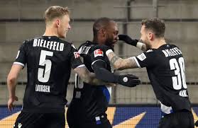 Hertha surprisingly sit in the penultimate position in the standings, but keep in mind that they have two games in hand. Bundesliga 2020 21 Arminia Bielefeld Mit Wichtigem Sieg Gegen Hertha Bsc