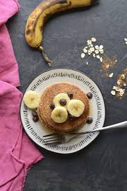 Pour about 4 tablespoons of batter into the frying pan. Healthy Banana Oat Pancakes Low Calorie Gf Skinny Fitalicious