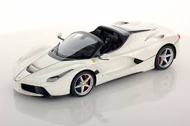 Ferrari has good news if you missed out on the laferrari. Ferrari Laferrari Aperta 1 18 Mr Collection Models