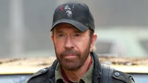I don't envy your enemies, because as a commander, i come with three (3) skills (sixth interactive image. Hawaii Five 0 Chuck Norris Gastiert Im Serienfinale
