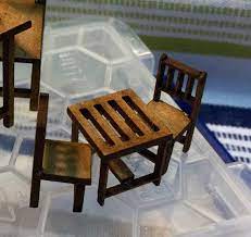 1 48 Beach Hut Table And Chairs Kit To