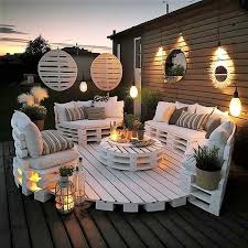 Outdoor Wood Pallet Furniture With
