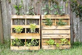 20 Easy As Heck Diy Pallet Projects