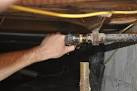 Plumber to fix gas leak