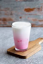 Pink Milk Thai Nom Yen นมเย น