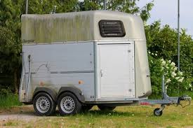 register a horse trailer without le