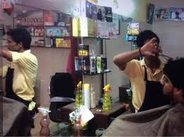 ashish hair salon in quarsi aligarh