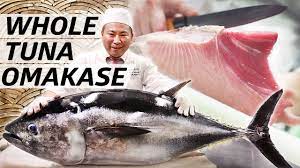 4.6 m (15 ft), weight: Tuna Master Kuniaki Yoshizawa Serves An Entire Omakase Out Of Bluefin Tuna Omakase Youtube