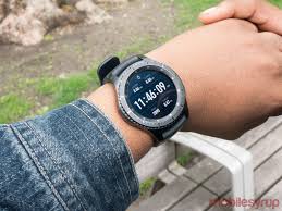 Samsungs Gear S3 Frontier Triumphs Over Its Predecessor The