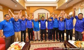 Clickfor the latest on the sabah polls read more: Malaysiakini Family Members Relatives Join Sabah S Musa Aman In Ge14