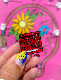 empowered women pin a pincel nail truck