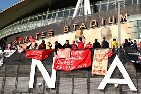 Stan kroenke founded kroenke group, a real estate development company, in 1983. Arsenal Fans Protest Outside The Emirates Against Stan Kroenke Ownership After Failed European Super League Plot Laptrinhx News