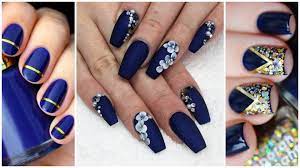 El azul en las uñas inspira diseños realmente bellos, como es el caso de. 14 Disenos De Unas Azul Marino Que No Te Haran Lucir Aburrida