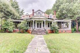 If you're located in mississippi, and need a local lender for manufactured homes in ms, we can help you out. 1908 Abandoned Mansion In Greenwood Mississippi Captivating Houses