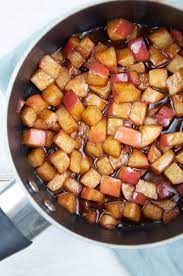 stewed apples with maple syrup and
