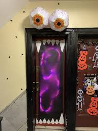 a halloween door decorating compeion