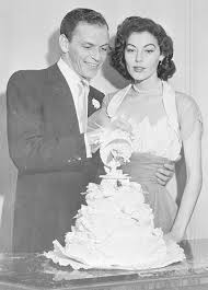 But sinatra's las vegas partying clashed with farrow's love of new york disco and he wanted her to work less just as her career was taking off. Our Favorite Vintage Pics Of Celebrity Wedding Dresses It S Rosy