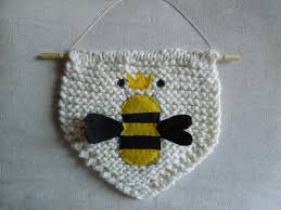 queen bee max 68 off wall banner decor