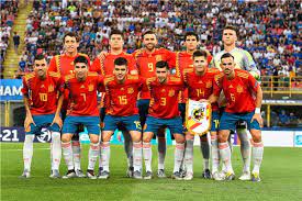 منتخب إسبانيا لكرة القدم هو ممثل إسبانيا الرسمي في رياضة كرة قدم، ويصنف عالميا في المرتبة الثامنة في أحدث تصنيف و قد حافظ سابقا على صدارة التصنيف العالمي لأربع. Ù…Ù†ØªØ®Ø¨ Ø¥Ø³Ø¨Ø§Ù†ÙŠØ§