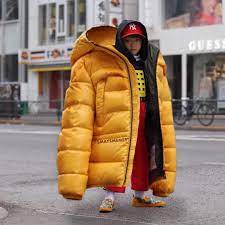 Big-Jacket Memes Are Coming To An Instagram Near You | Jackets, Oversized puffer  jacket, Fashion